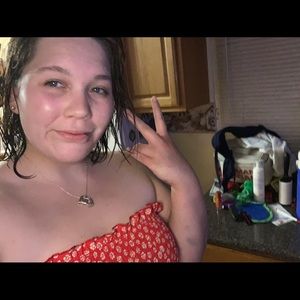 Meet your Posher, Holly